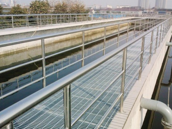 嘉興污水處理廠鋼格板