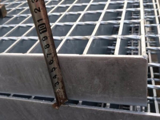 帶你認(rèn)識鋼格板的相關(guān)知識「泰江鋼格板」