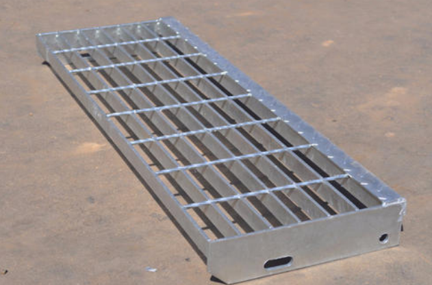 T4型G353/30/100電廠踏步板